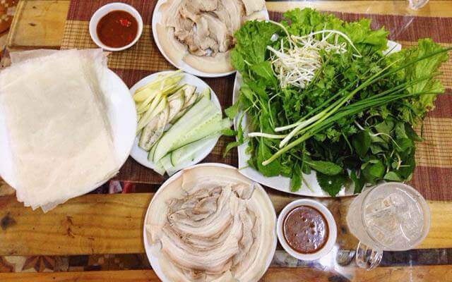 Bánh trang quấn thịt heo - Kinh nghiệm du lịch Đà Nẵng tự túc